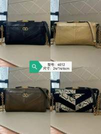 Picture of Valentino Handbags _SKUfw218530620fw